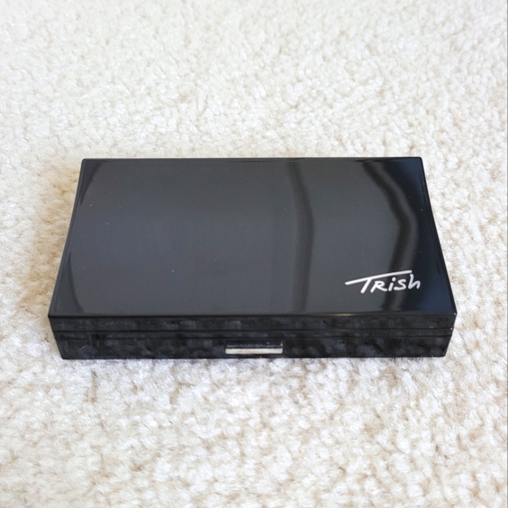 TRISH MCEVOY Deluxe magnetic refillable compact